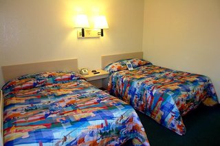 Motel 6 Kissimmee, Fl - Orlando,Near Fun Spot America,2 star
