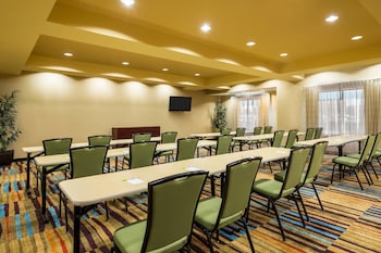 fairfield inn and suites by marriott buffalo airport