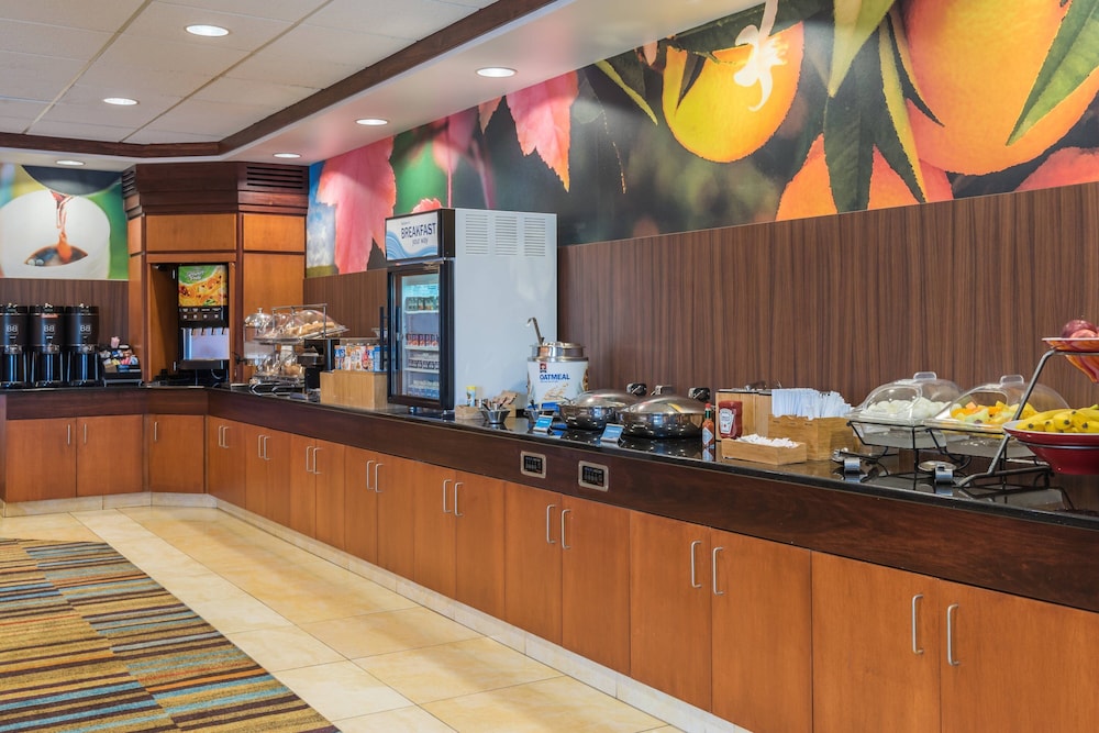 fairfield inn and suites by marriott buffalo airport