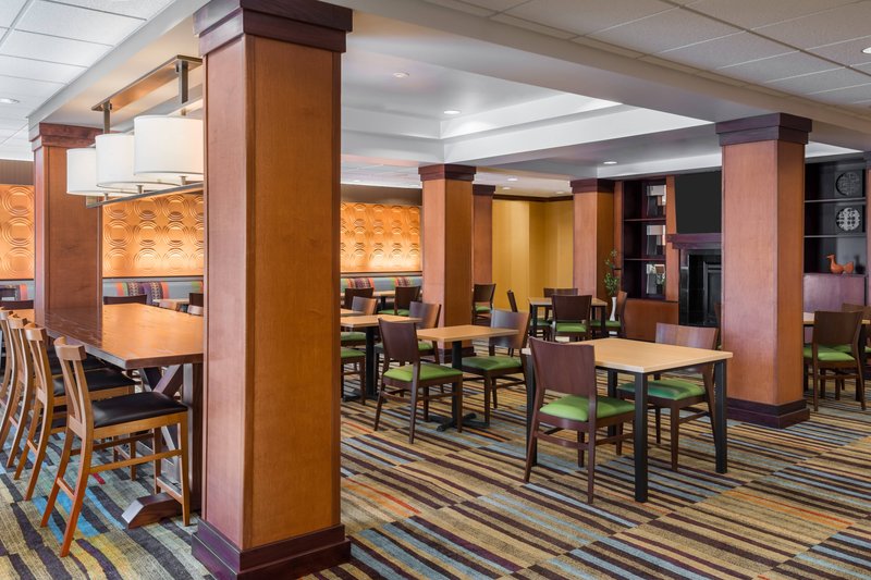 fairfield inn and suites by marriott buffalo airport