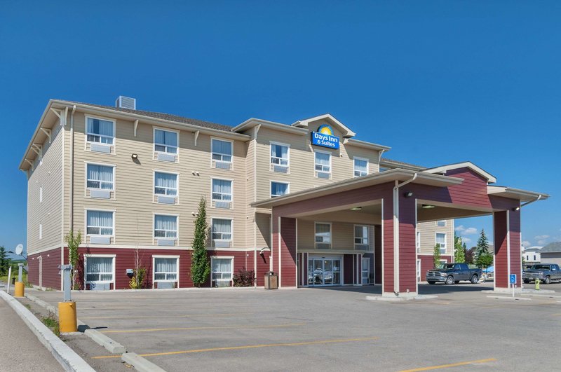 days inn and suites by wyndham cochrane
