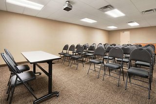 days inn and suites by wyndham cochrane