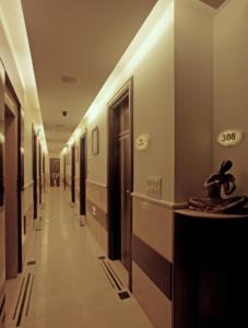 Jrd Luxury,Hauz Khas>>Delhi,4 star