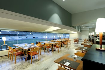 hotel exe isla cartuja