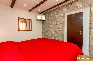 garden apartment hotel