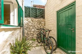 garden apartment hotel