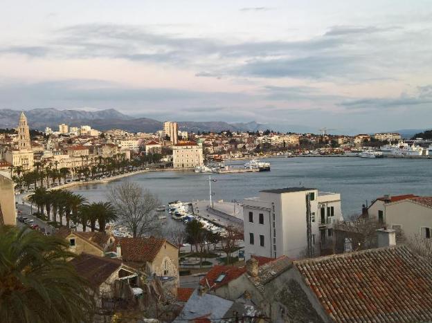 garden apartment hotel