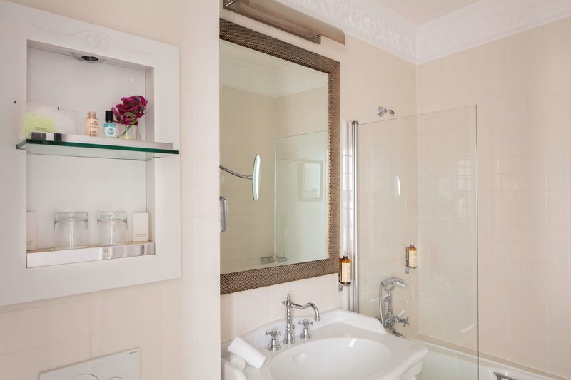 le 123 elysees astotel