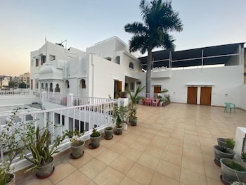 natural lake view hotel
