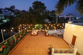 natural lake view hotel