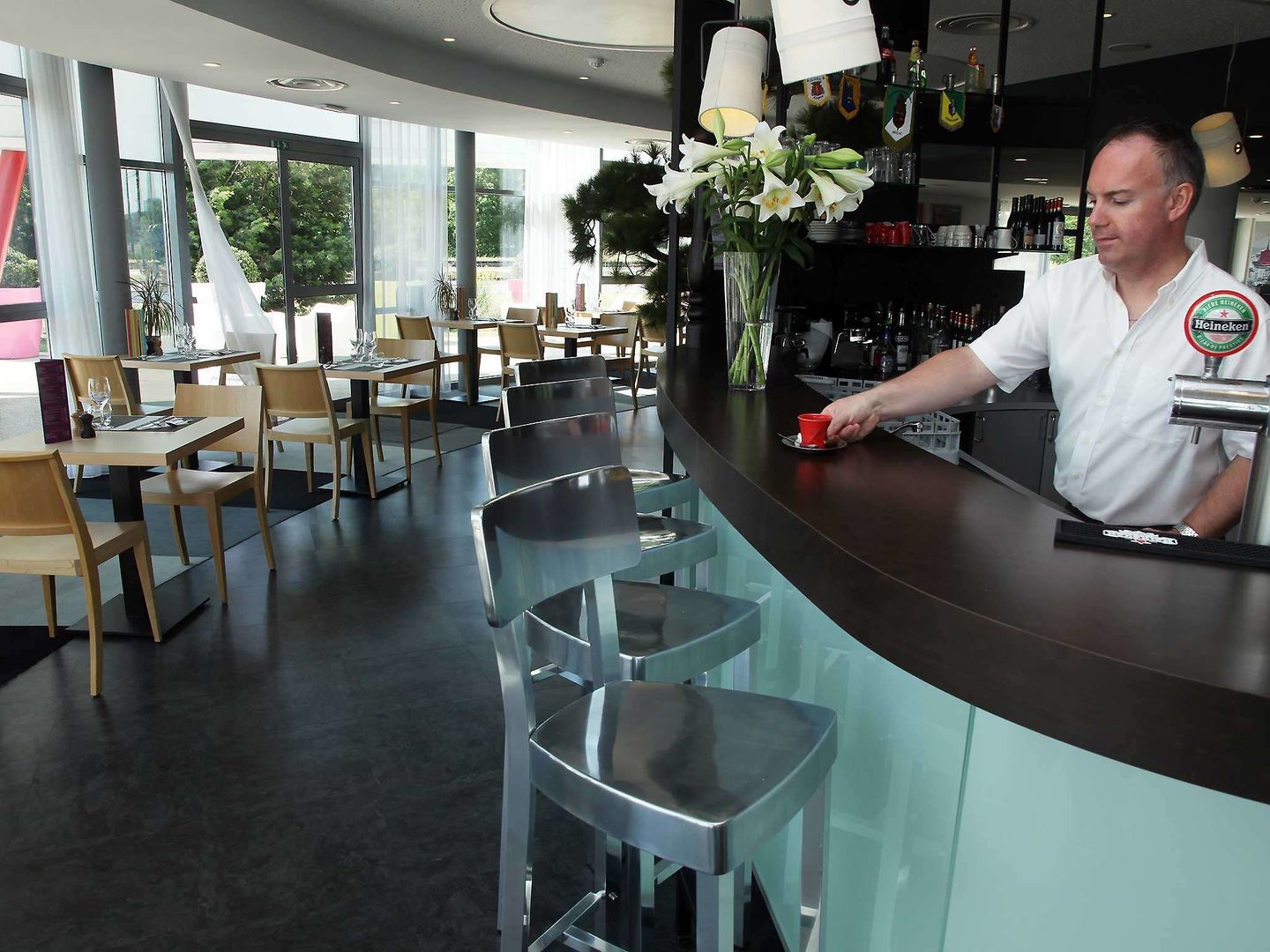 ibis styles nantes reze aeroport