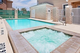 Red Roof Inn & Suites Midland,Midland County>>Midland,2 star