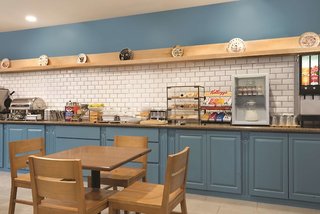 country inn and suites by radisson valparaiso in