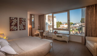 The Pelican Beach Resort & Spa - Adults Only,Golfo Aranci>>Costa Smeralda,4 star