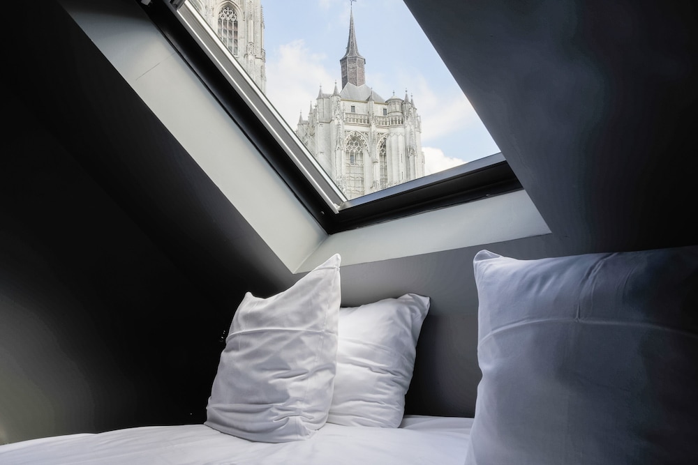 hotelo kathedral antwerp