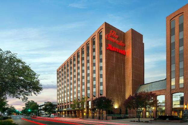 the lincoln marriott cornhusker hotel