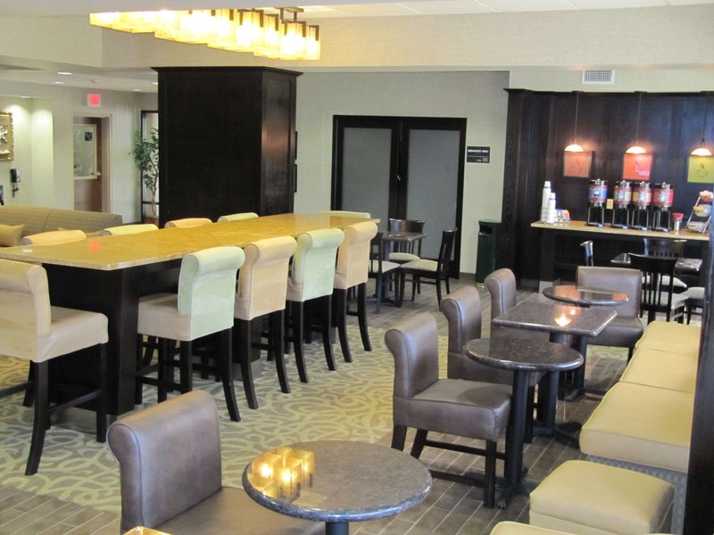 hampton inn lindale tyler
