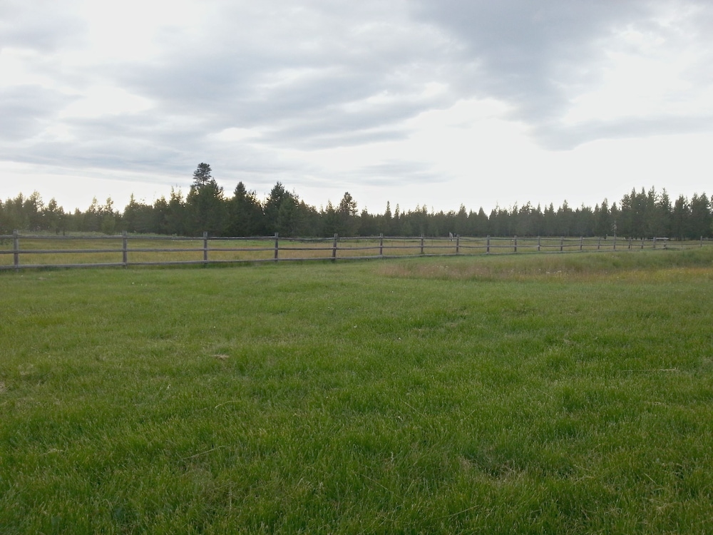 diamondstone guest lodges