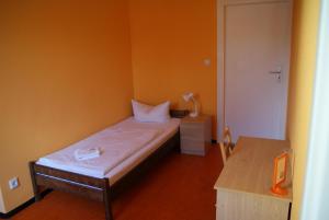 happygolucky hotel and hostel