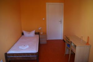 happygolucky hotel and hostel