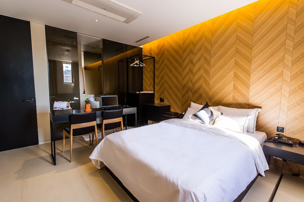 hotel the designers jongno