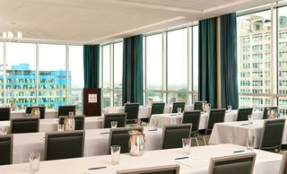 Four Points By Sheraton Philadelphia City Center,New Philadelphia>>Center City,3 star