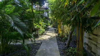 Grand Whiz Hotel Nusa Dua,Benoa>>Bali,4 star