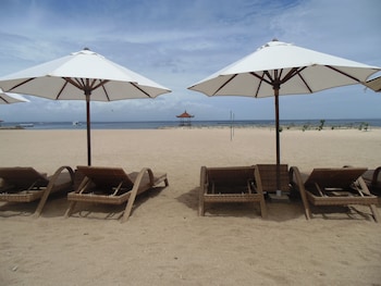 grand whiz hotel nusa dua