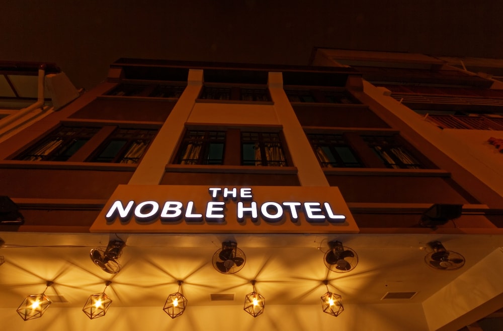the noble hotel