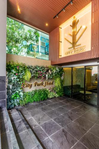city park hotel bangkok pratunam by pcl