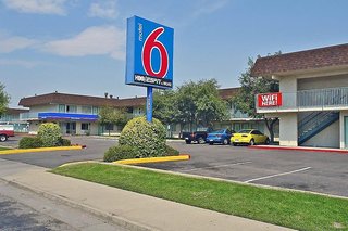 motel 6 denver co airport