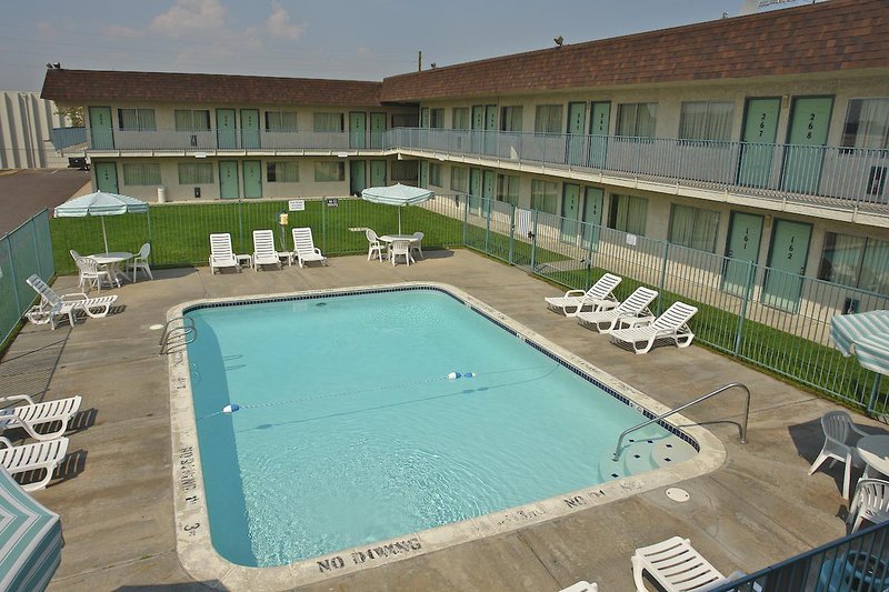 motel 6 denver co airport