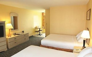 Perry's Ocean Edge Resort,Daytona Beach Shores>>Beach At Daytona Beach,3 star