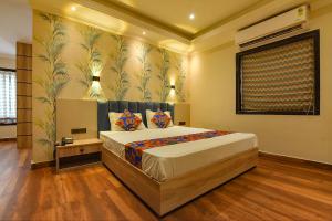 super townhouse oak seventy seven