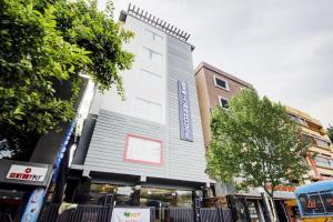 super townhouse oak seventy seven