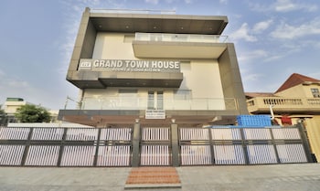 treebo grand town house