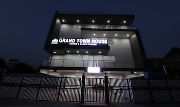 treebo grand town house