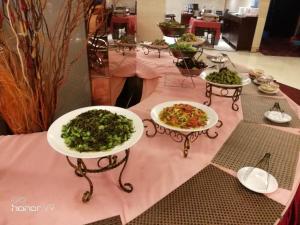 gem flower hotel north bund