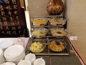 gem flower hotel north bund