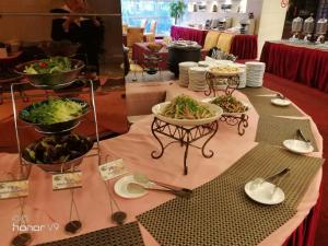 gem flower hotel north bund