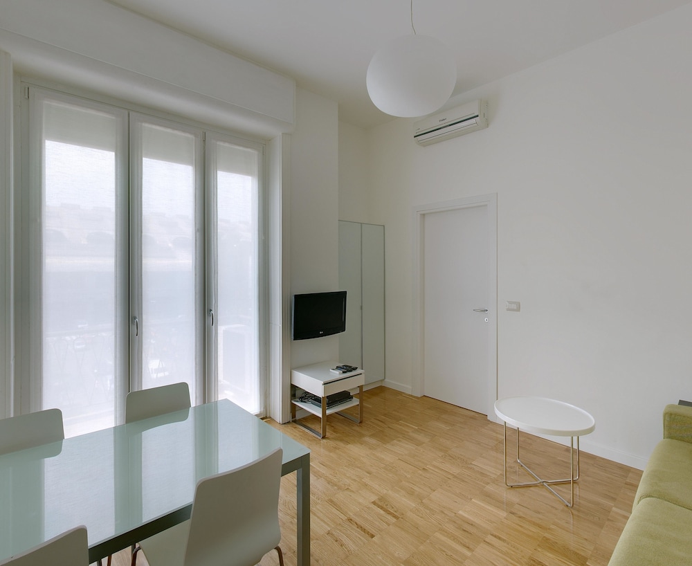 milan apartment rental