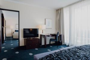 Hotel Vier Jahreszeiten Starnberg,Gauting>>Aschheim,5 star
