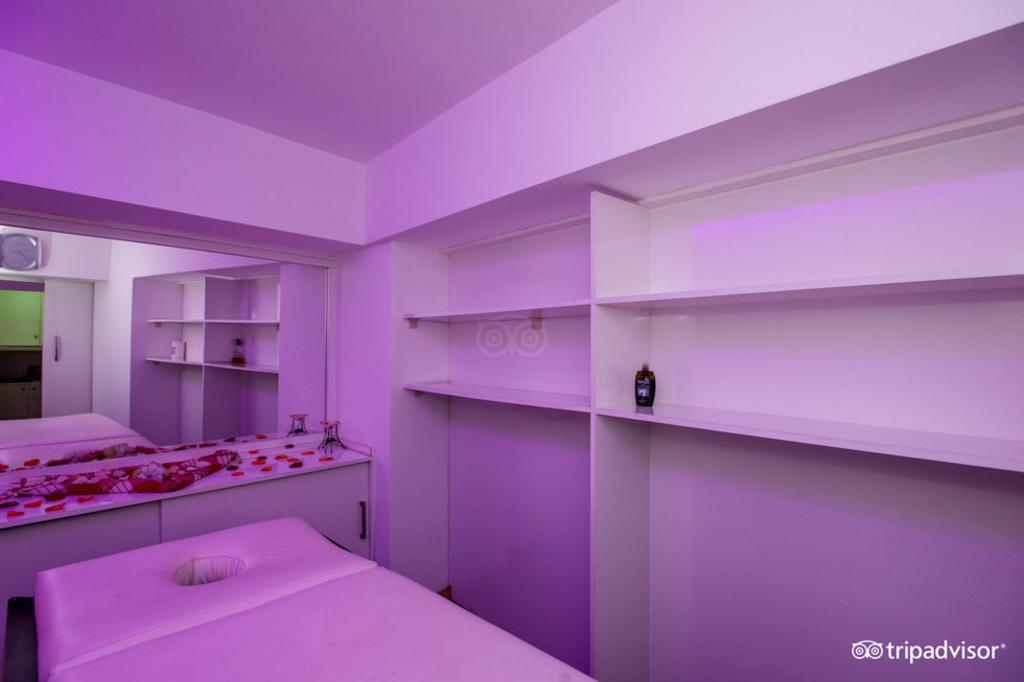 almina hotel special class
