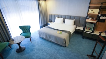 dosso dossi hotels old city