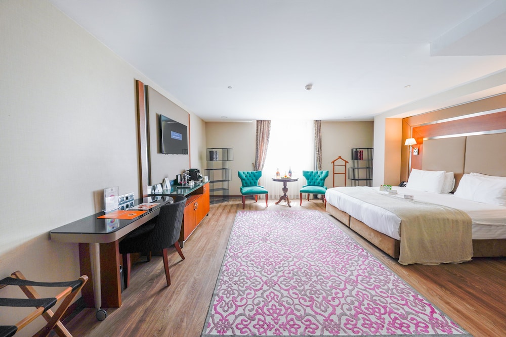 dosso dossi hotels old city