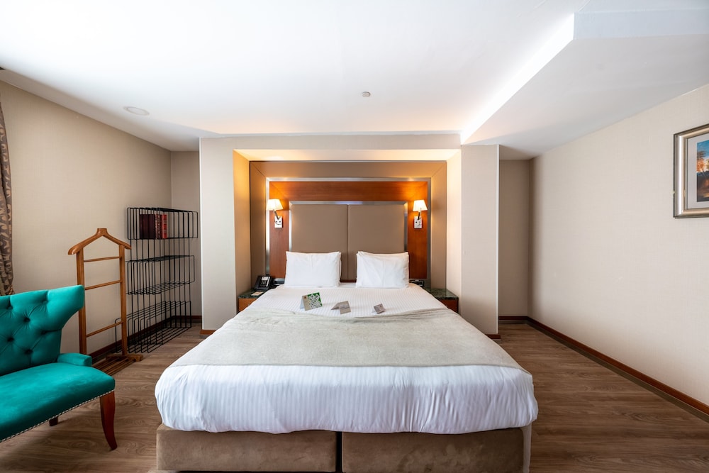 dosso dossi hotels old city