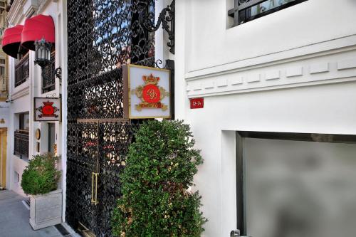 dosso dossi hotels old city