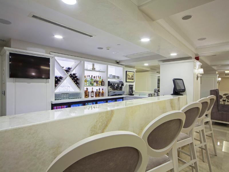 dosso dossi hotels old city