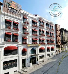 dosso dossi hotels old city