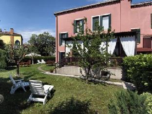 500 bed and breakfast